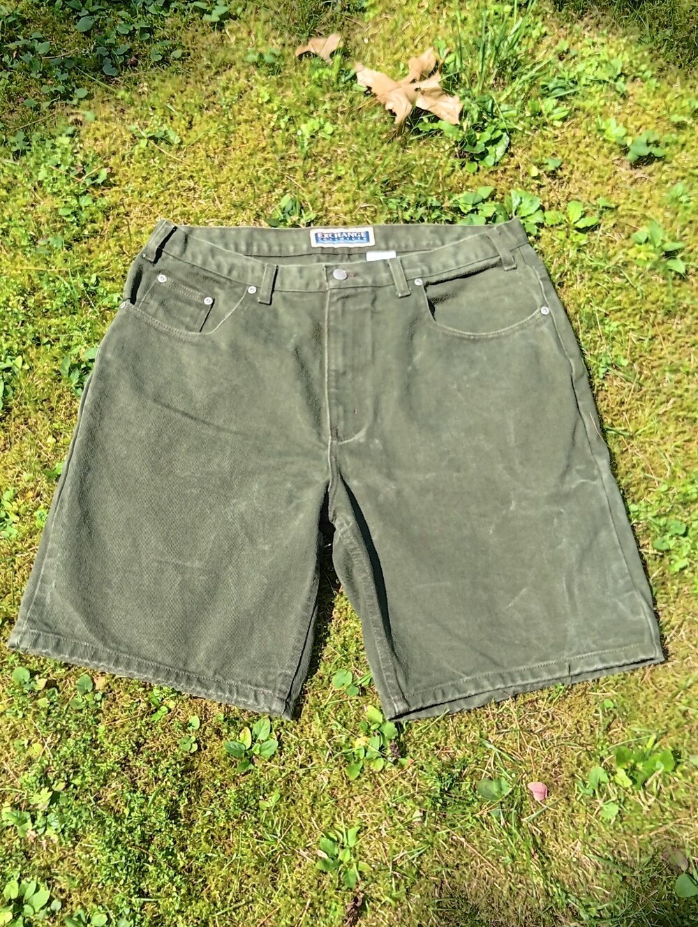 Exchange Unlimited Men's 100% Cotton Olive Green Zippered Denim Jeans Shorts 36